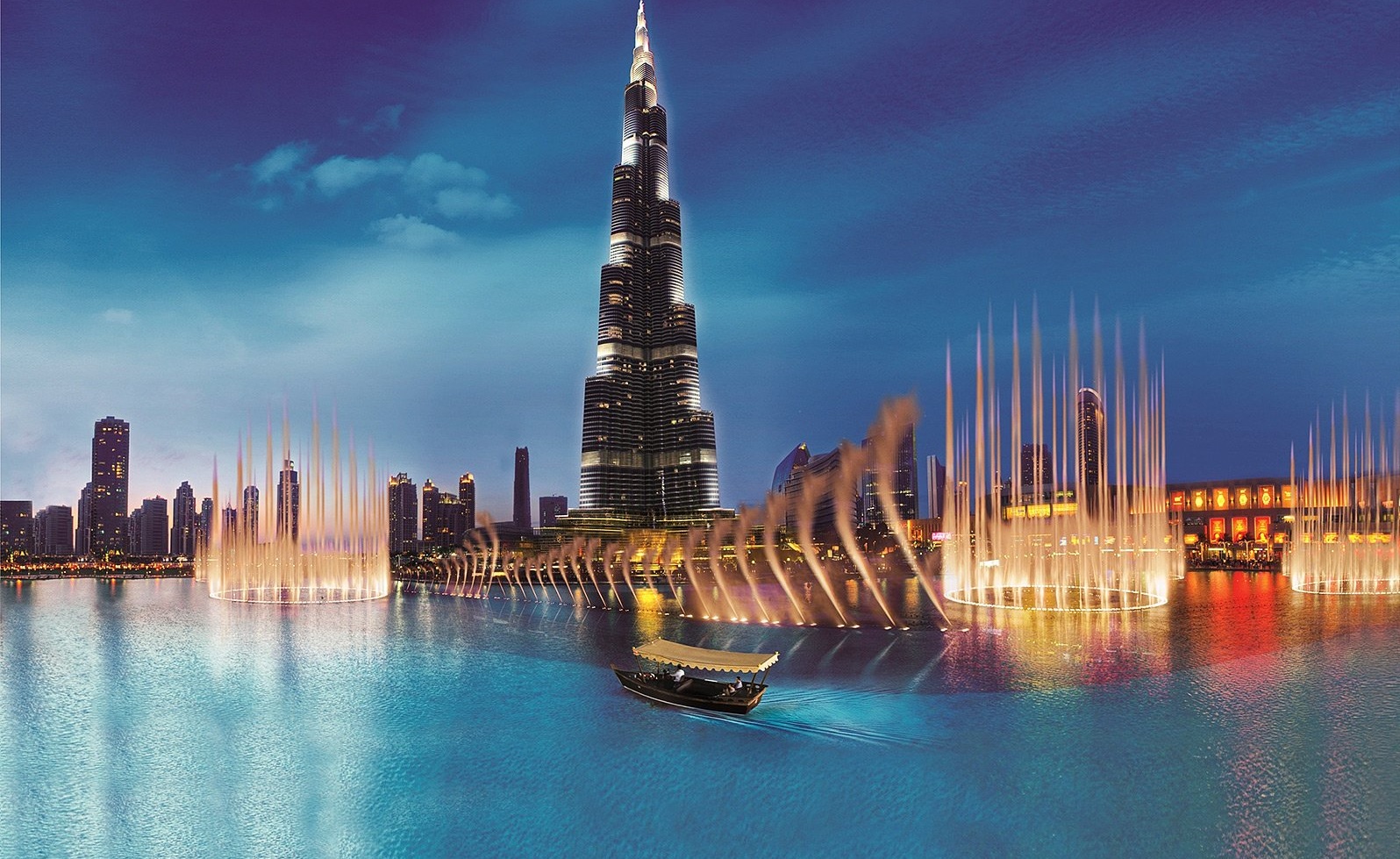 Обзорная экскурсия ночной Дубай с прогулкой на катере