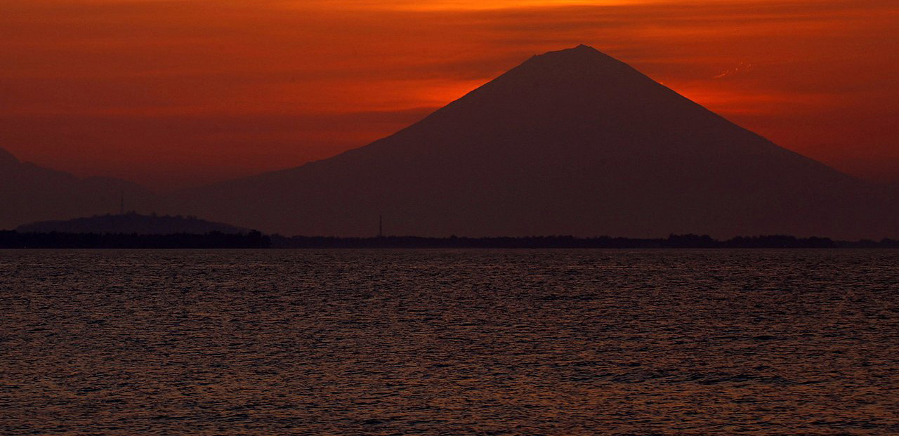 Подъем на вулкан Агунг