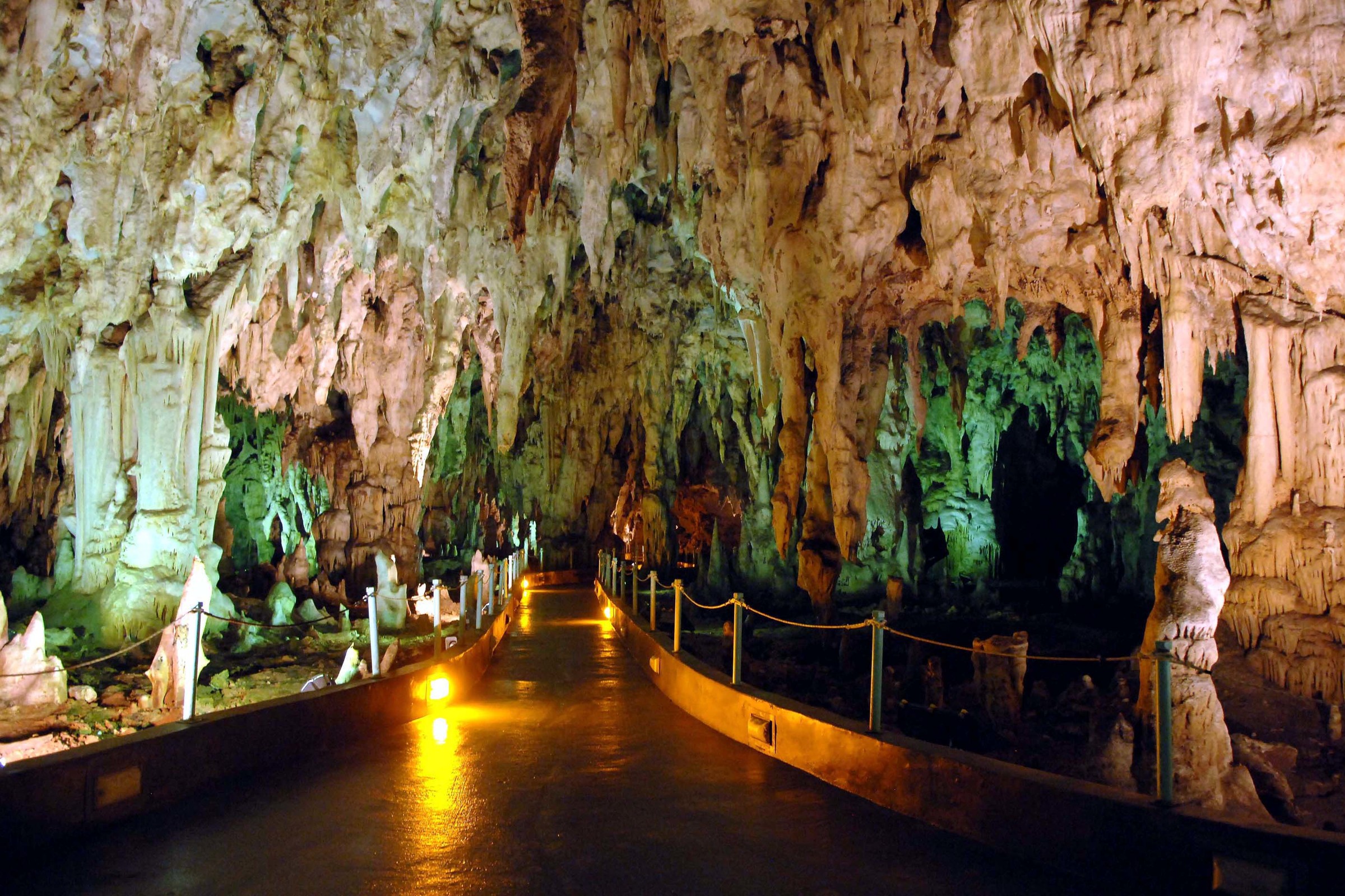 Пещеры Алистрати